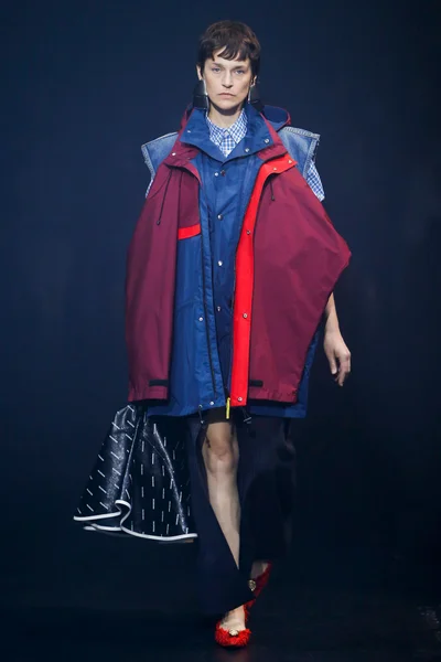 Look 24